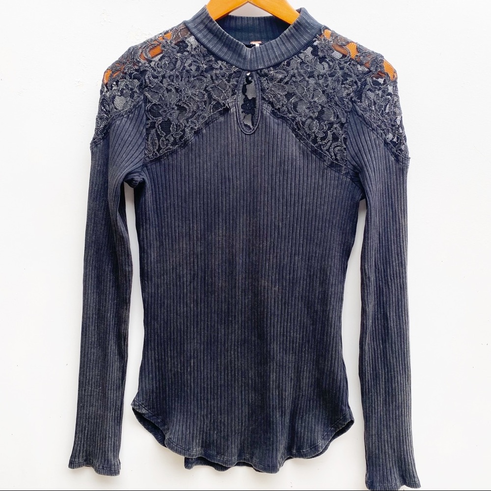 Free People | Prudence Black Mock Neck Lace Top L